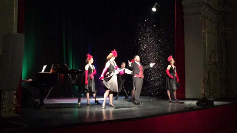 Zobaczyć Neapol i umrzeć