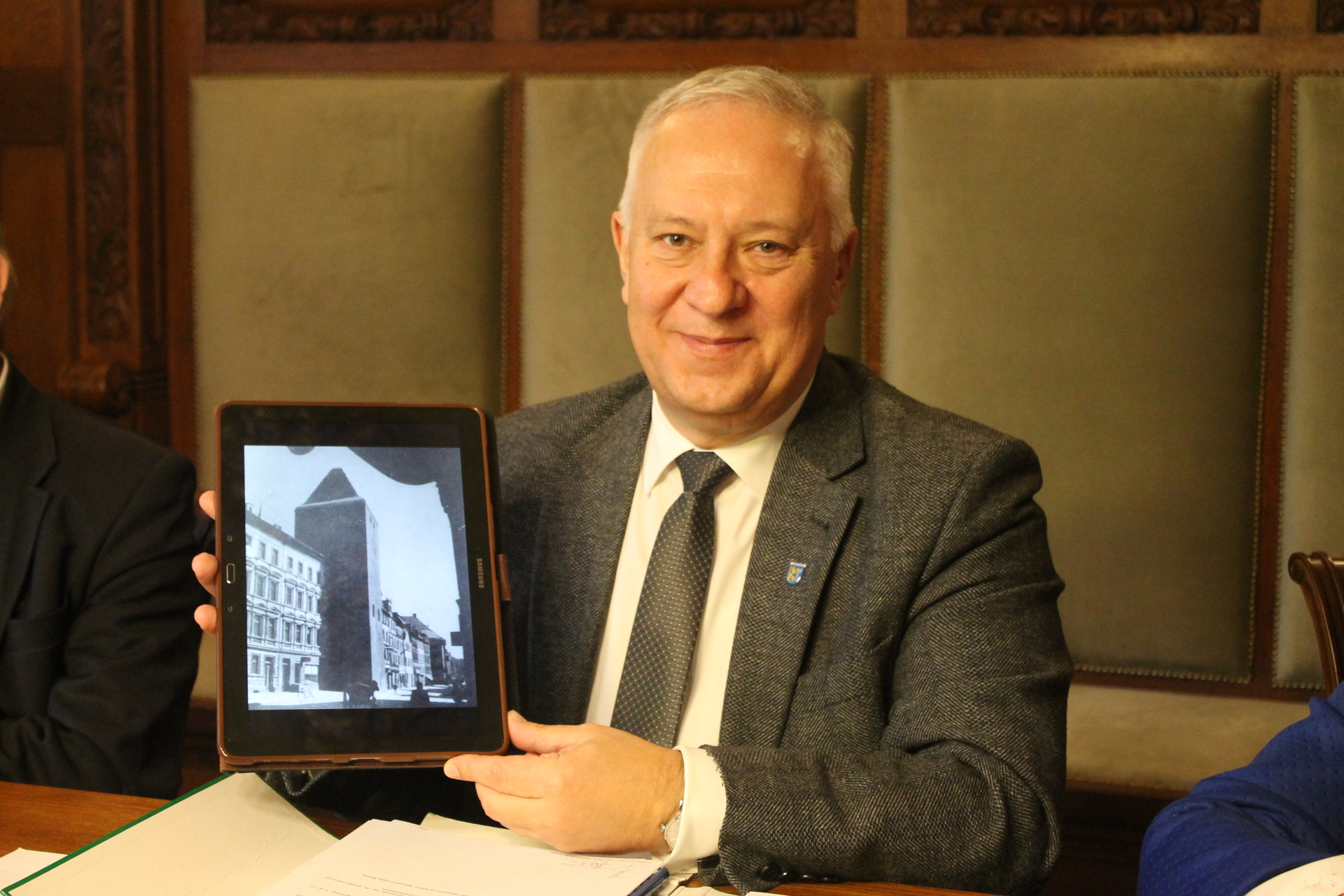 Inwestycyjny rozmach księży i biznesmenów (WIDEO)