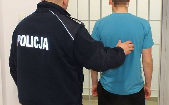 Na końcu ukradł kamerę