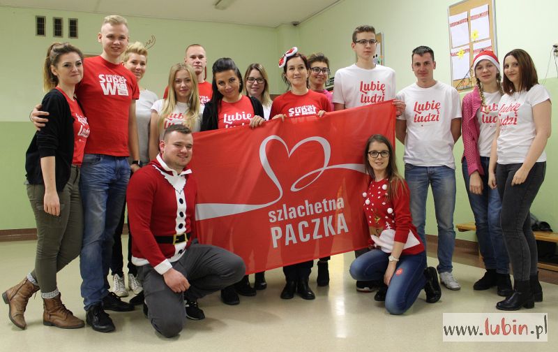 Można już wybrać rodzinę. Dziś otwarto bazę Szlachetnej Paczki!