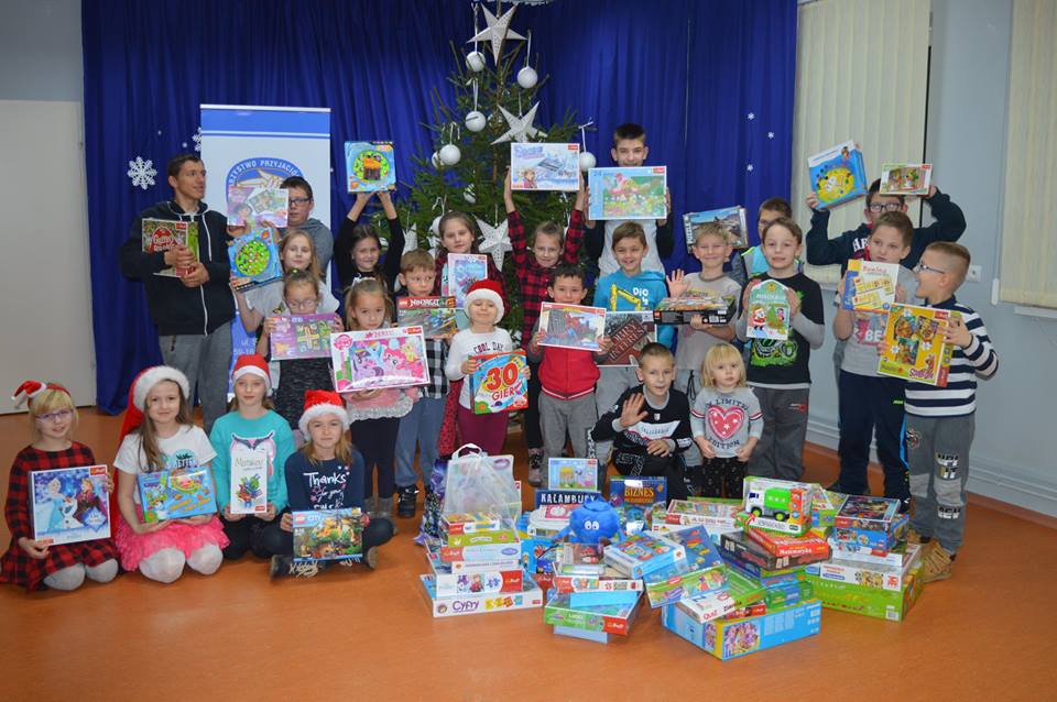 W Radwanicach zebrali prezenty dla chorych dzieci