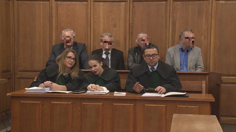 Emeryci kolejny raz na ławie oskarżonych