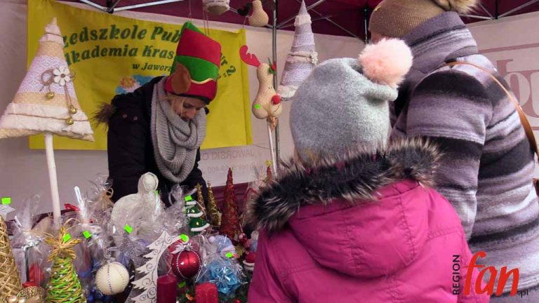 Świątecznie na jaworskim Rynku (FOTO)