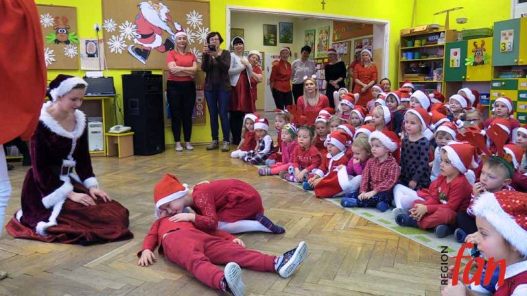 Prezenty od Mikołaja pod warunkiem zdania egzaminu (FOTO, WIDEO)