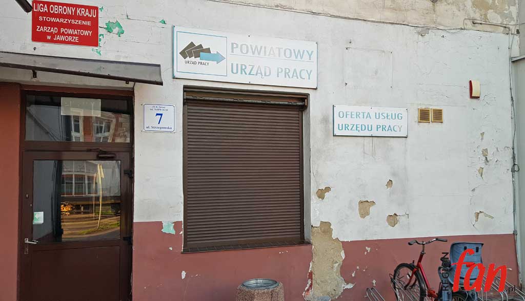 Urzędnicy wołają o pomoc