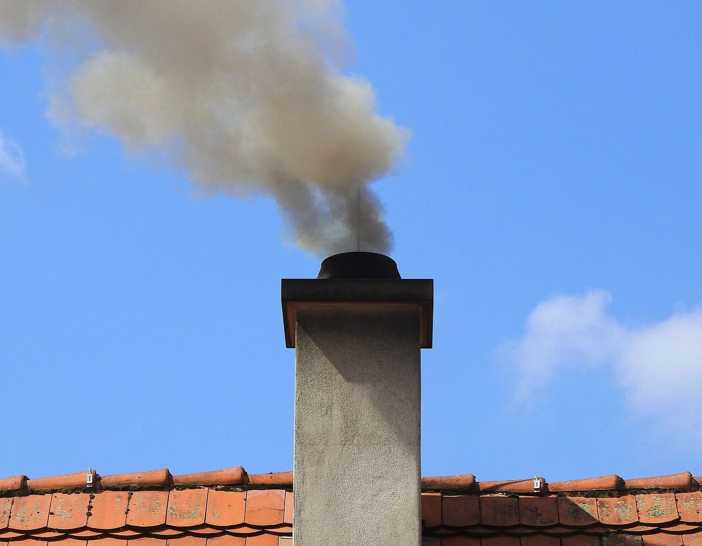 Dym z komina? Zapukają strażnicy miejscy