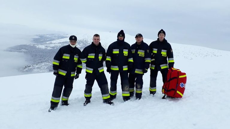 Na górze i w kopalni stawili czoła hipotermii