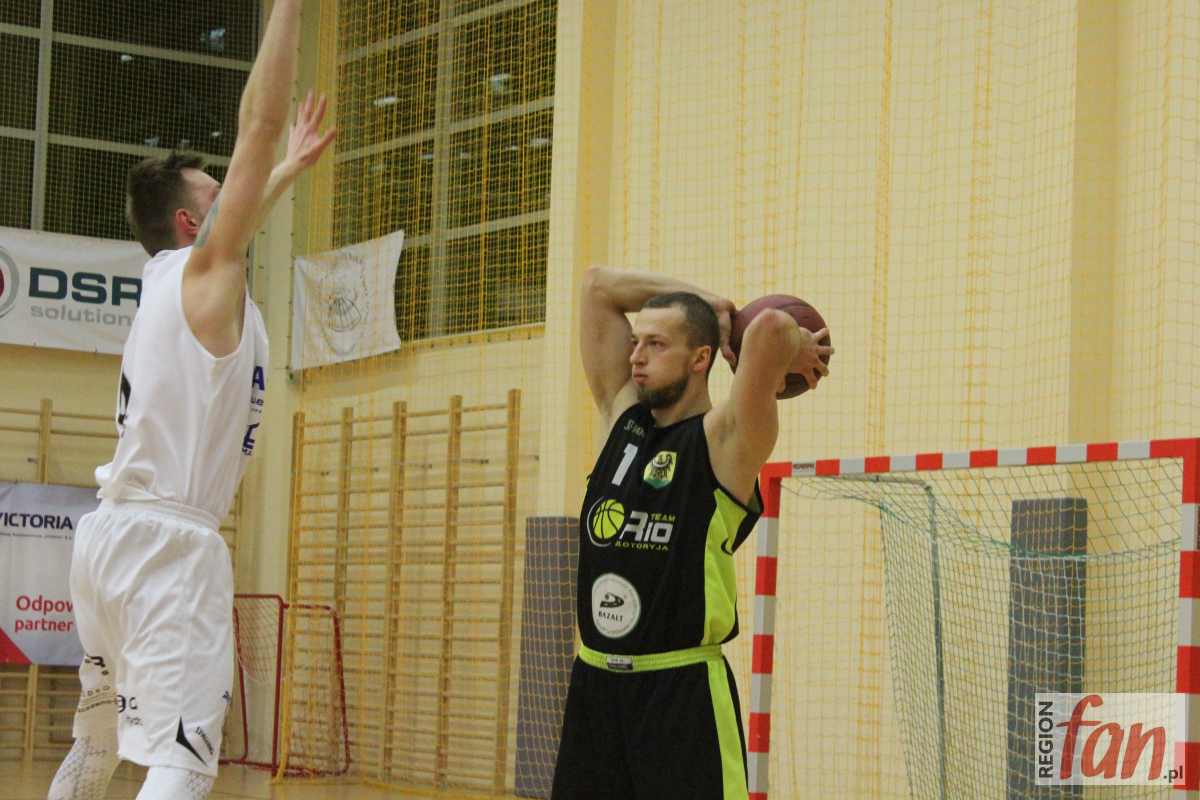Koszykarze Rio Team ogrywają wicelidera (FOTO)