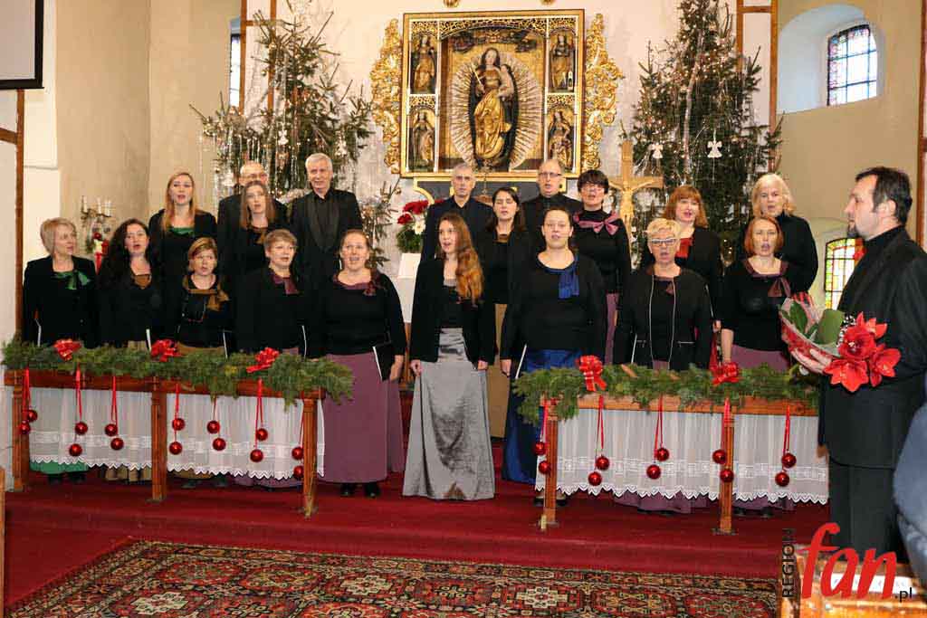 Madrygał zakolędował (FOTO, WIDEO)