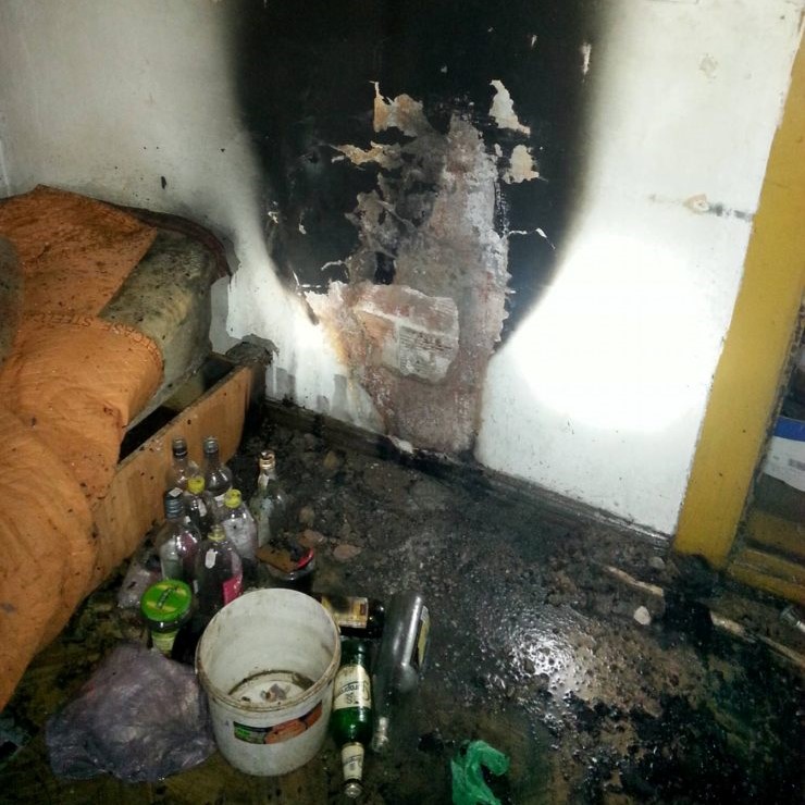 Świeczka przyczyną pożaru