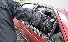 Co w aucie, to dla złodzieja. Policja przypomina!