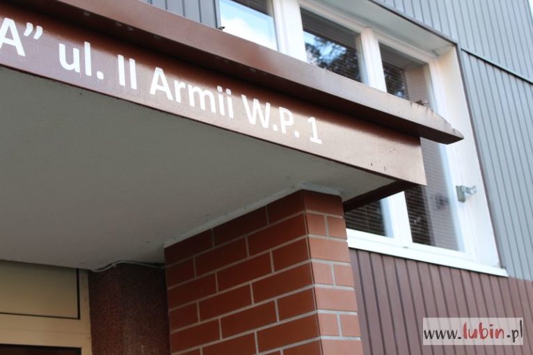 Wojewoda zmienia nazwy ulic w Lubinie i Przemkowie (WIDEO)