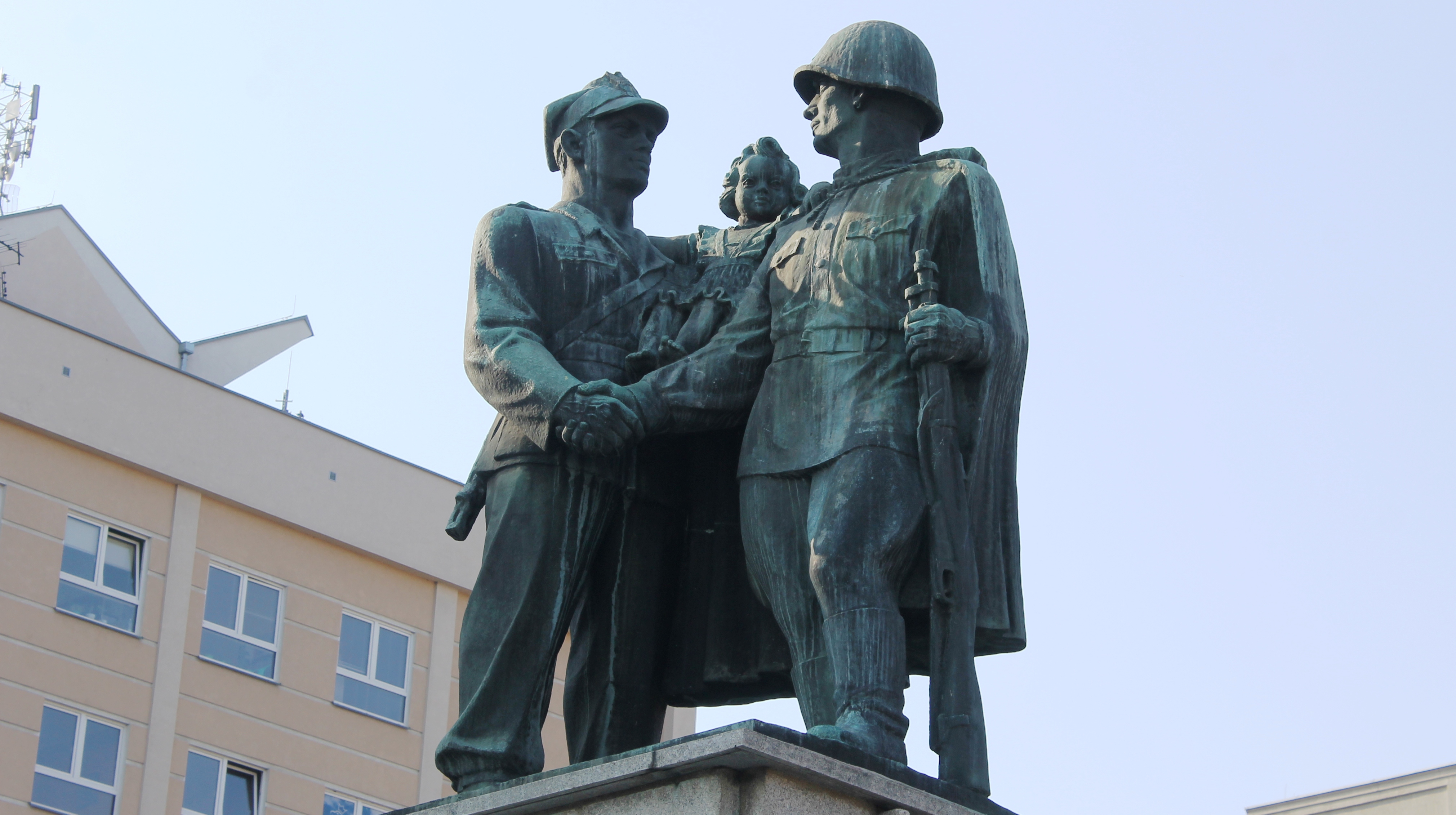 Z cokołu do magazynu (WIDEO)