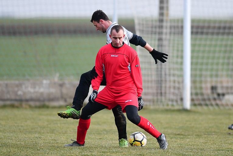 Dwucyfrowa wygrana Dębu (FOTO)