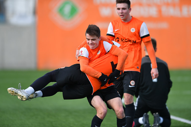 Sparingowy pokaz siły lubińskiej akademii