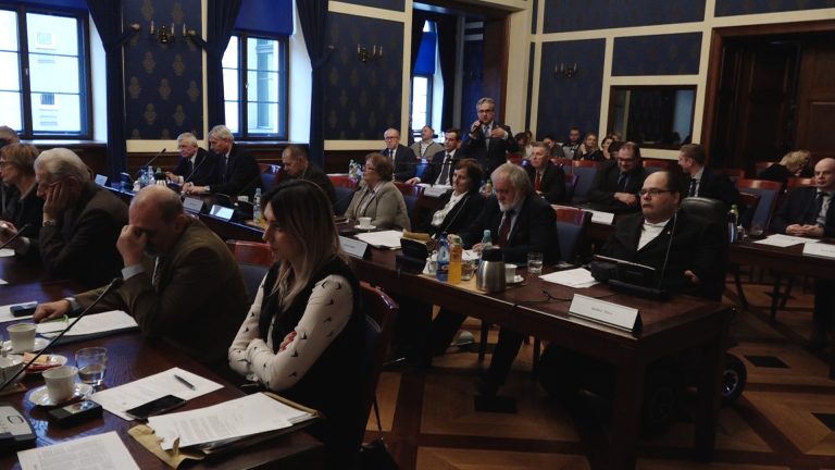 Radni jednogłośni w sprawie programu Mieszkanie Plus (WIDEO)