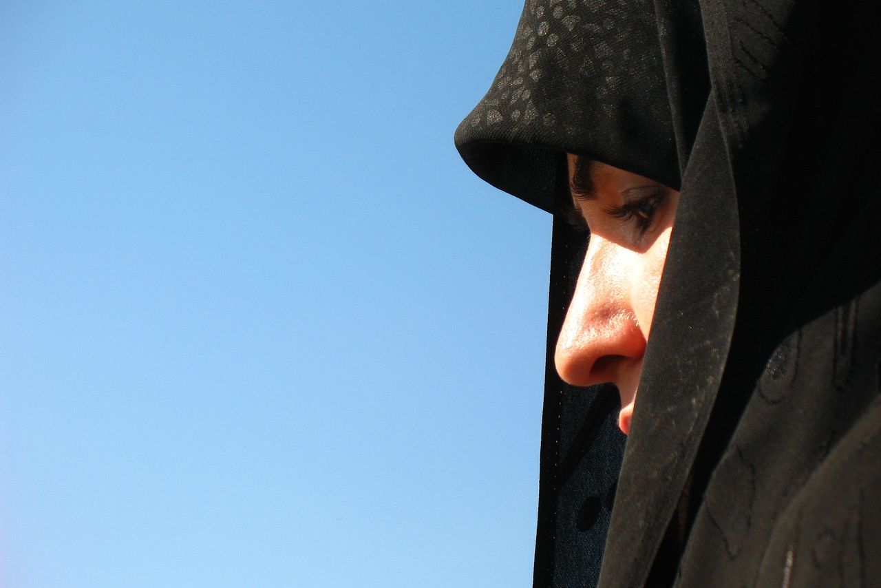 Pasażerka przestraszyła się burki. Przewoźnik przeprasza