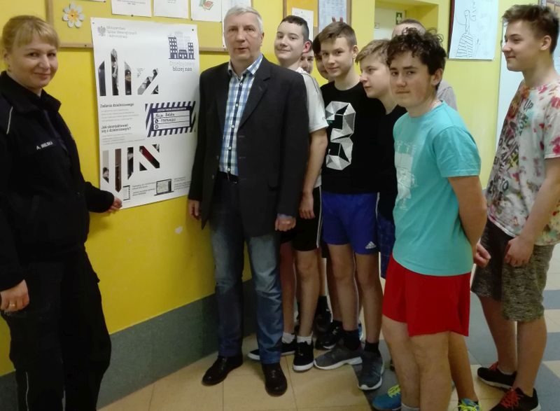 Chcą zbudować zaufanie do policji