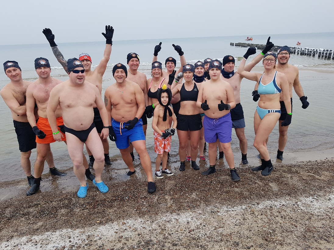 Lubińskie morsy kąpały się w Bałtyku (FOTO)