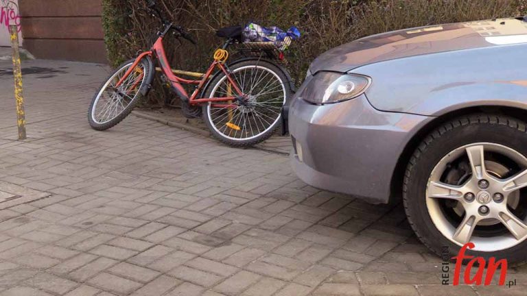 Potrącił rowerzystkę, bo rozmawiał przez telefon (FOTO, WIDEO)