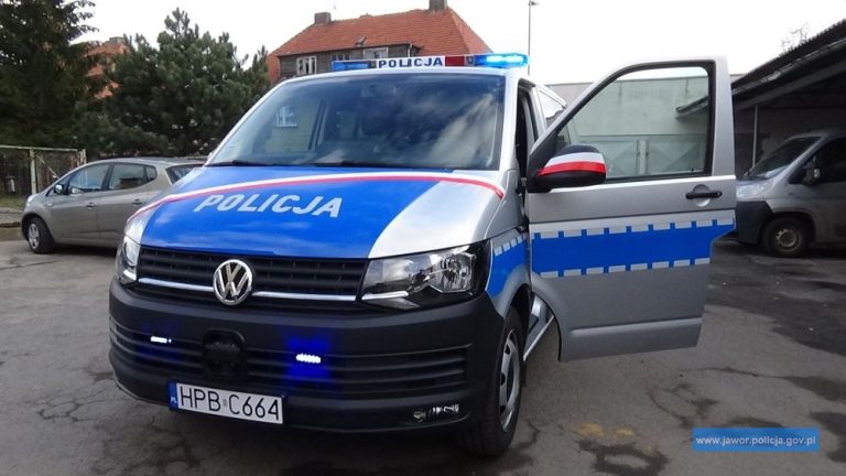 Kolejny radiowóz dla jaworskiej policji (FOTO, WIDEO)