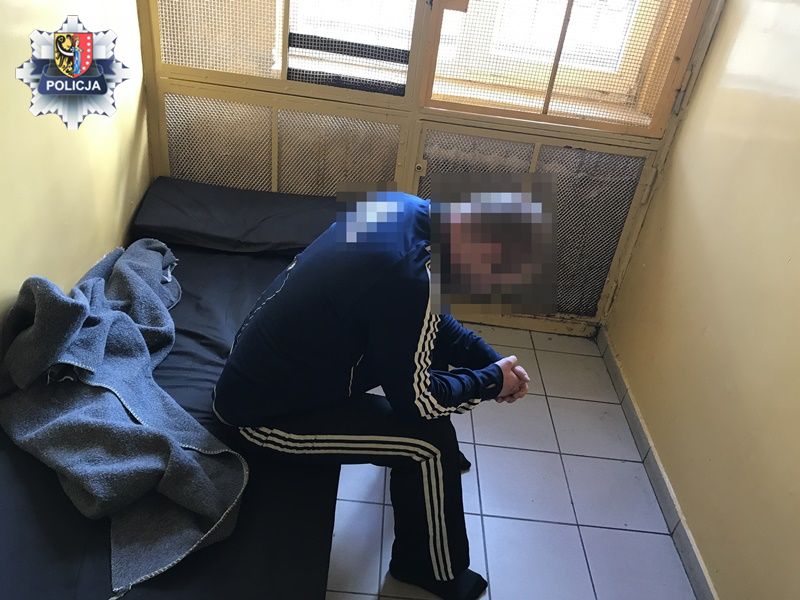 Groził i uszkodził auto, bo się pokłócili