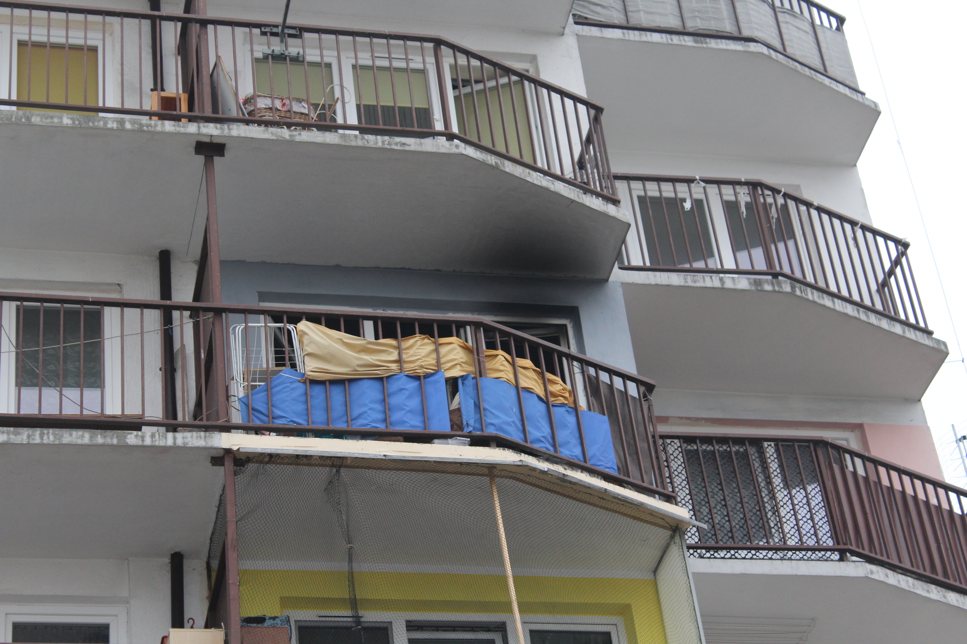 Pożar w wieżowcu w Polkowicach (FOTO)