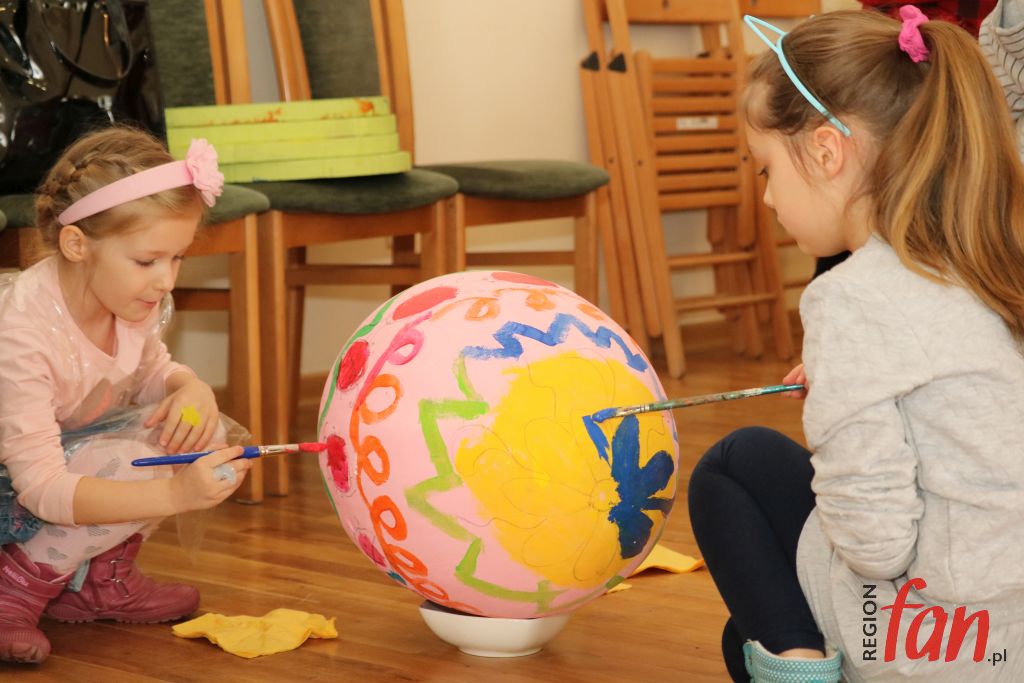 Wielkanocny kiermasz ze smakiem (FOTO, WIDEO)