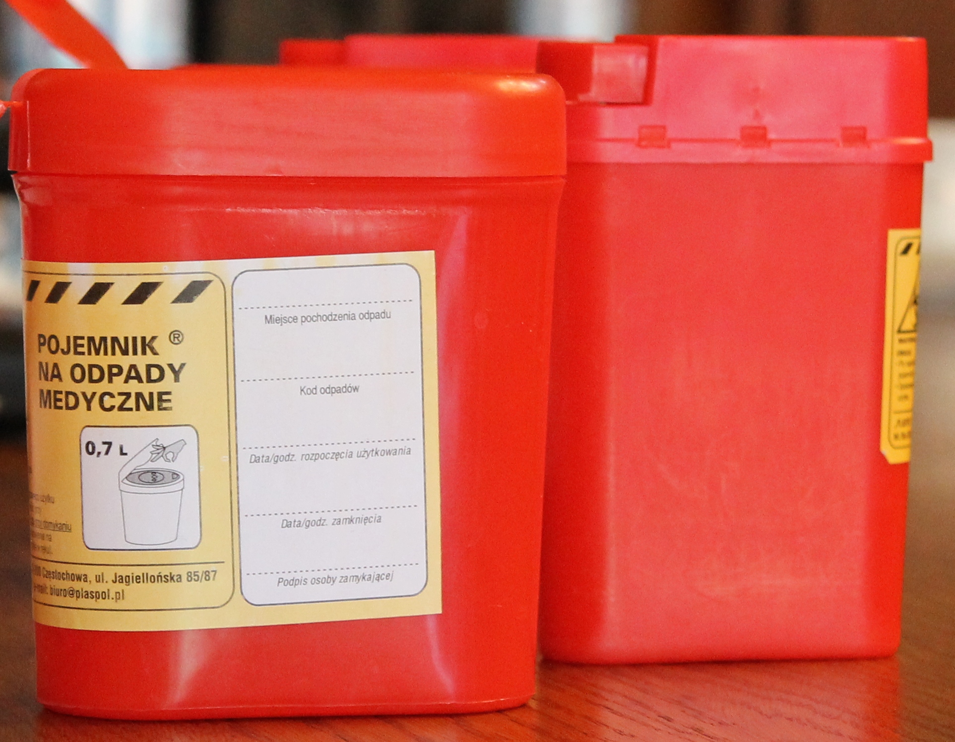 Legnica robi porządek z igłami (WIDEO)