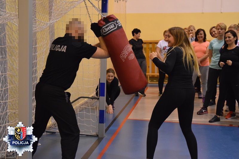 Polkowiczanki uczyły się samoobrony