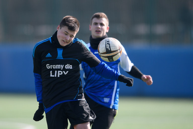Orzeł wygrywa z LZS Lipa (FOTO)