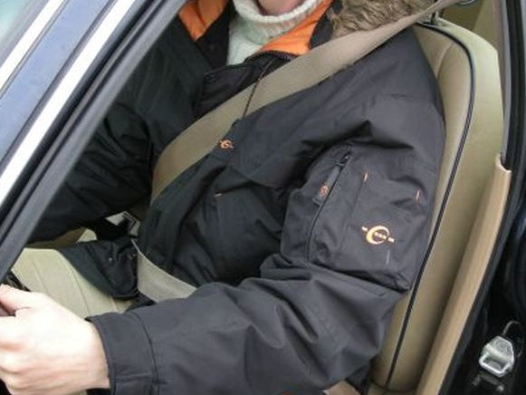 Sprawdzają zapięte pasy