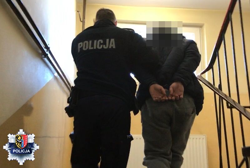 Wpadł sklepowy złodziej