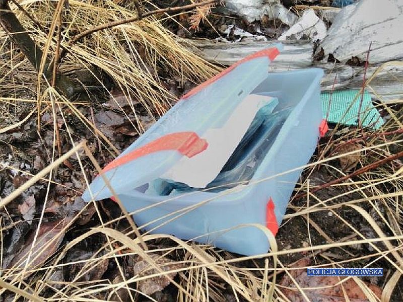 Ukradł narzędzia dentystyczne. I wyrzucił (WIDEO)