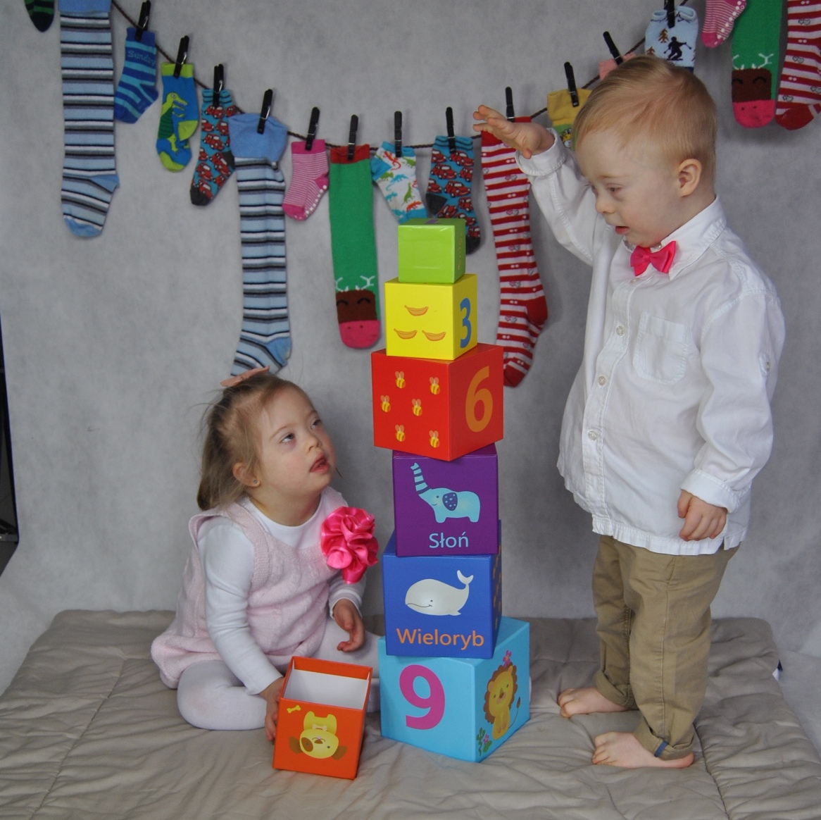 Na koncert przyjdźcie w kolorowych skarpetach nie do pary