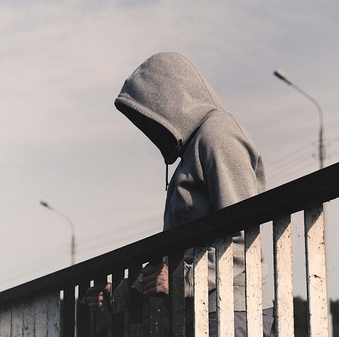 Pomogli niedoszłemu samobójcy