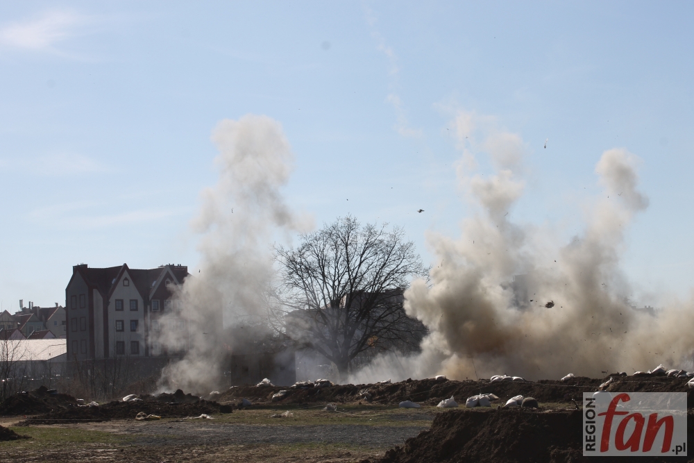 Kłęby dymu nad głogowskim bulwarem (FOTO)