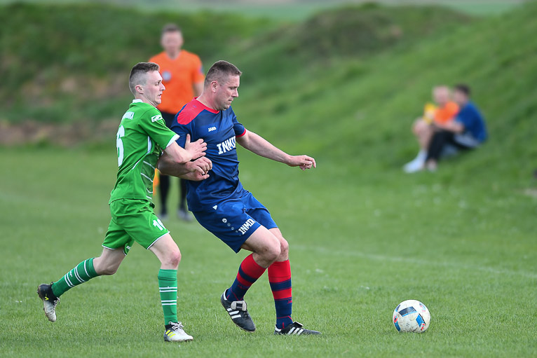 Męcinka prawie dopadła Prochowiczankę! (WIDEO, FOTO)