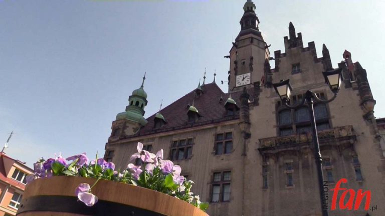 „Legiony” z ratuszowej wieży (WIDEO)