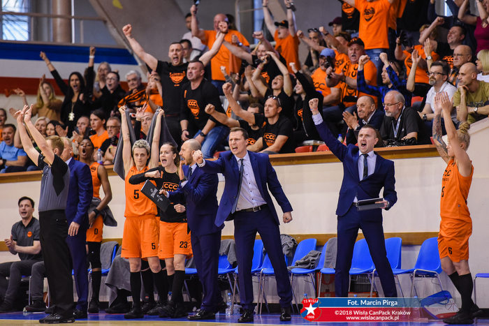 Kraków dwukrotnie zdobyty. CCC o krok od finału.