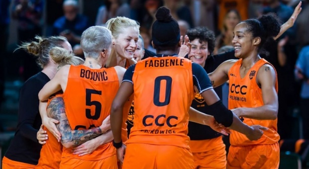 Koszykarki CCC zrobiły pierwszy krok po złoto