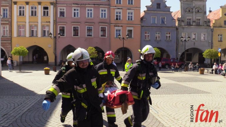 Ewakuacja jaworskiego magistratu (FOTO, WIDEO)