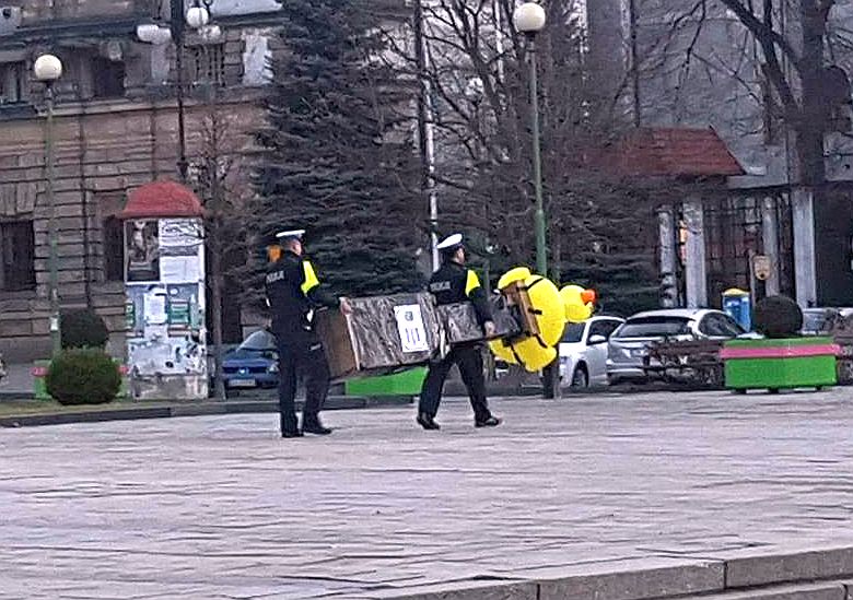 Autorzy „Kaczki czystości” wciąż poszukiwani