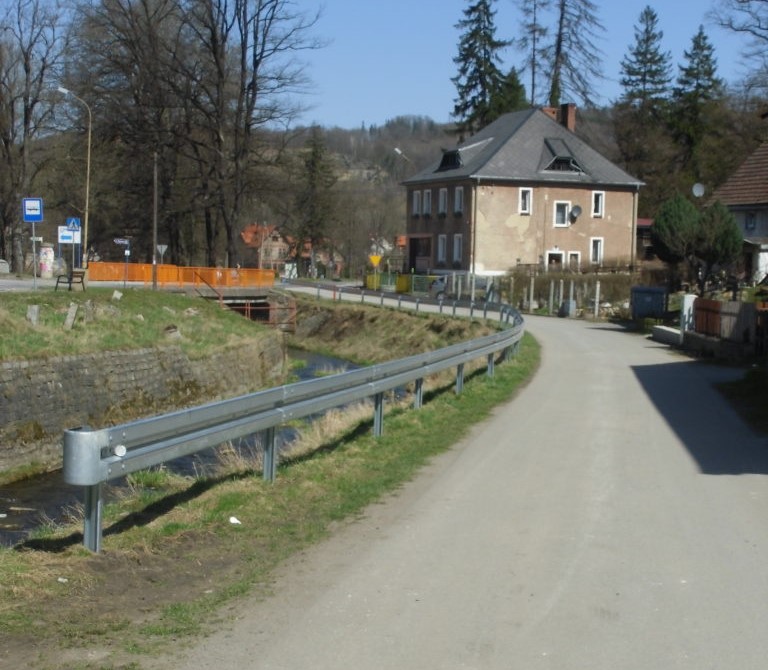 Wojcieszów zabiera się za drogi gminne