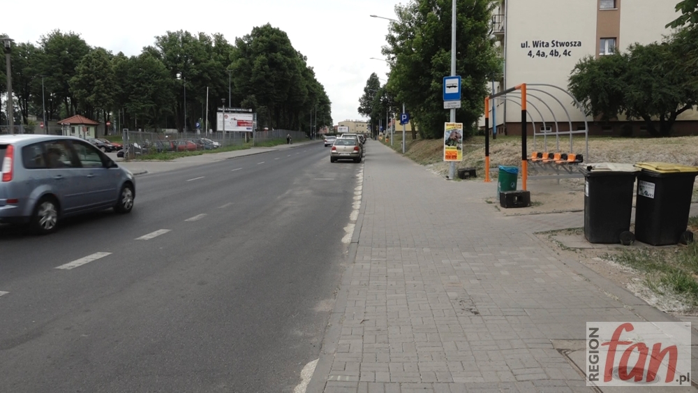 Na autobus poczekają w „bramce piłkarskiej”