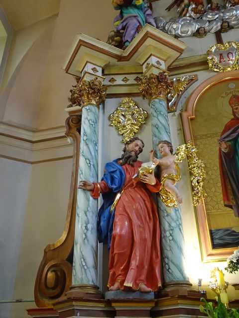 Przywrócono świętym ich pierwotny kolor (FOTO)