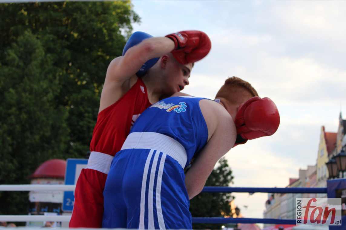 Rynek opanowali bokserzy i kickbokserzy (FOTO)