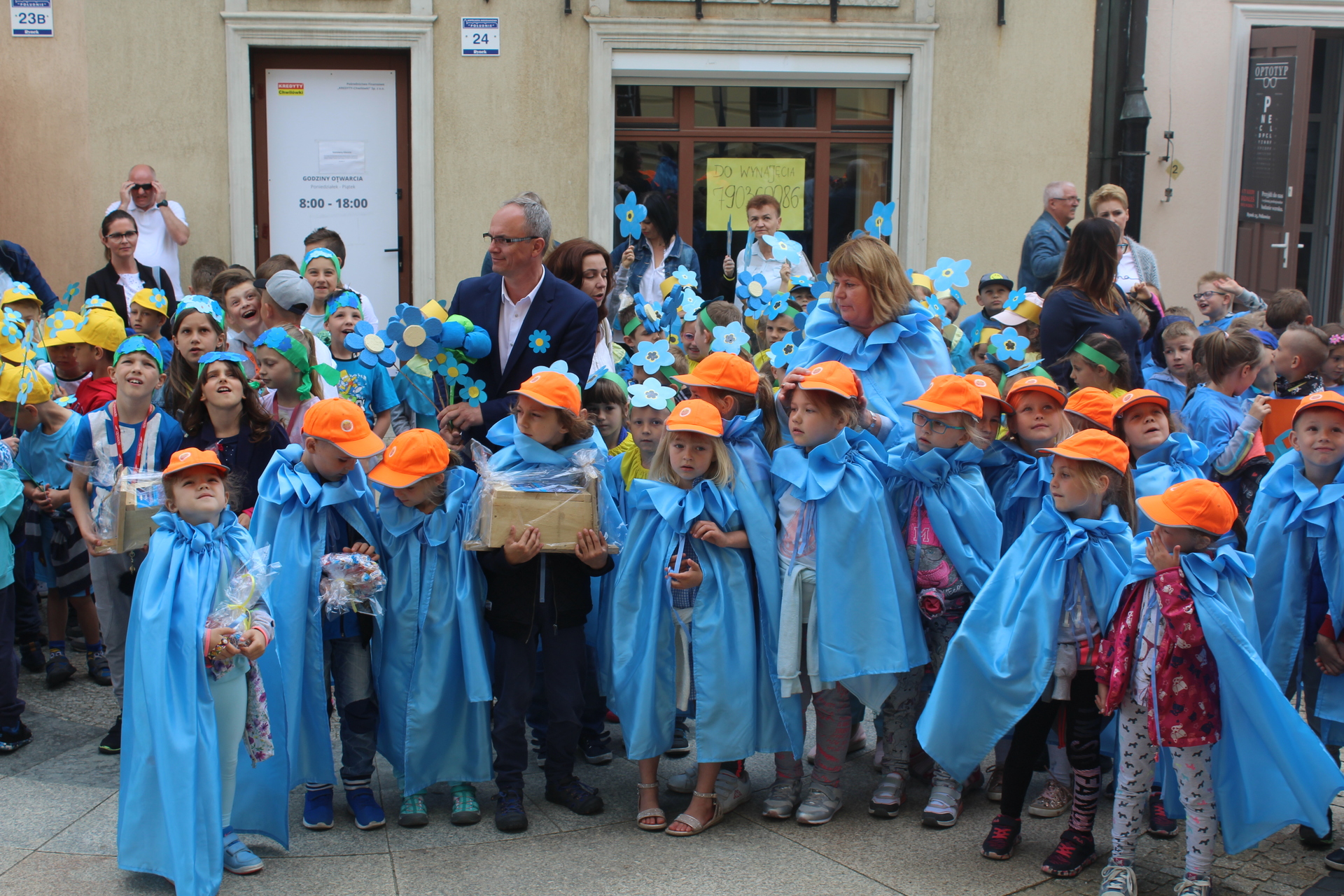 W polkowickim Rynku zapachniało niezapominajką (FOTO)