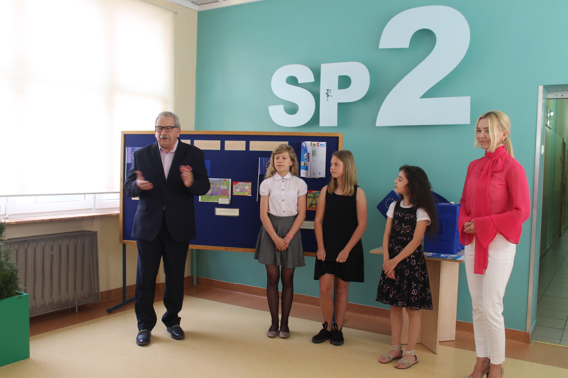 Marzenia młodych polkowiczanek trafiły do Brukseli (FOTO)