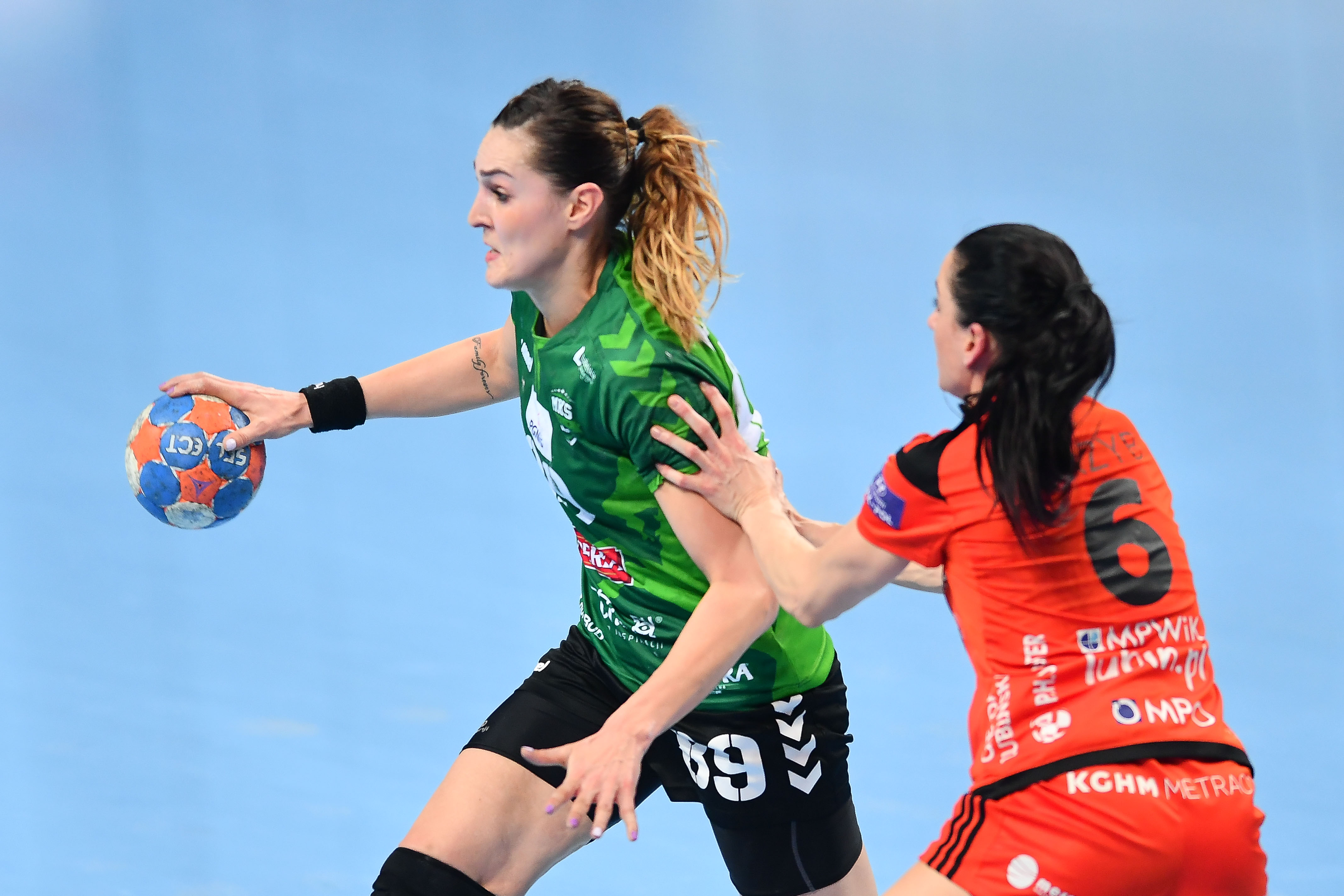 Zaczną sezon derbami